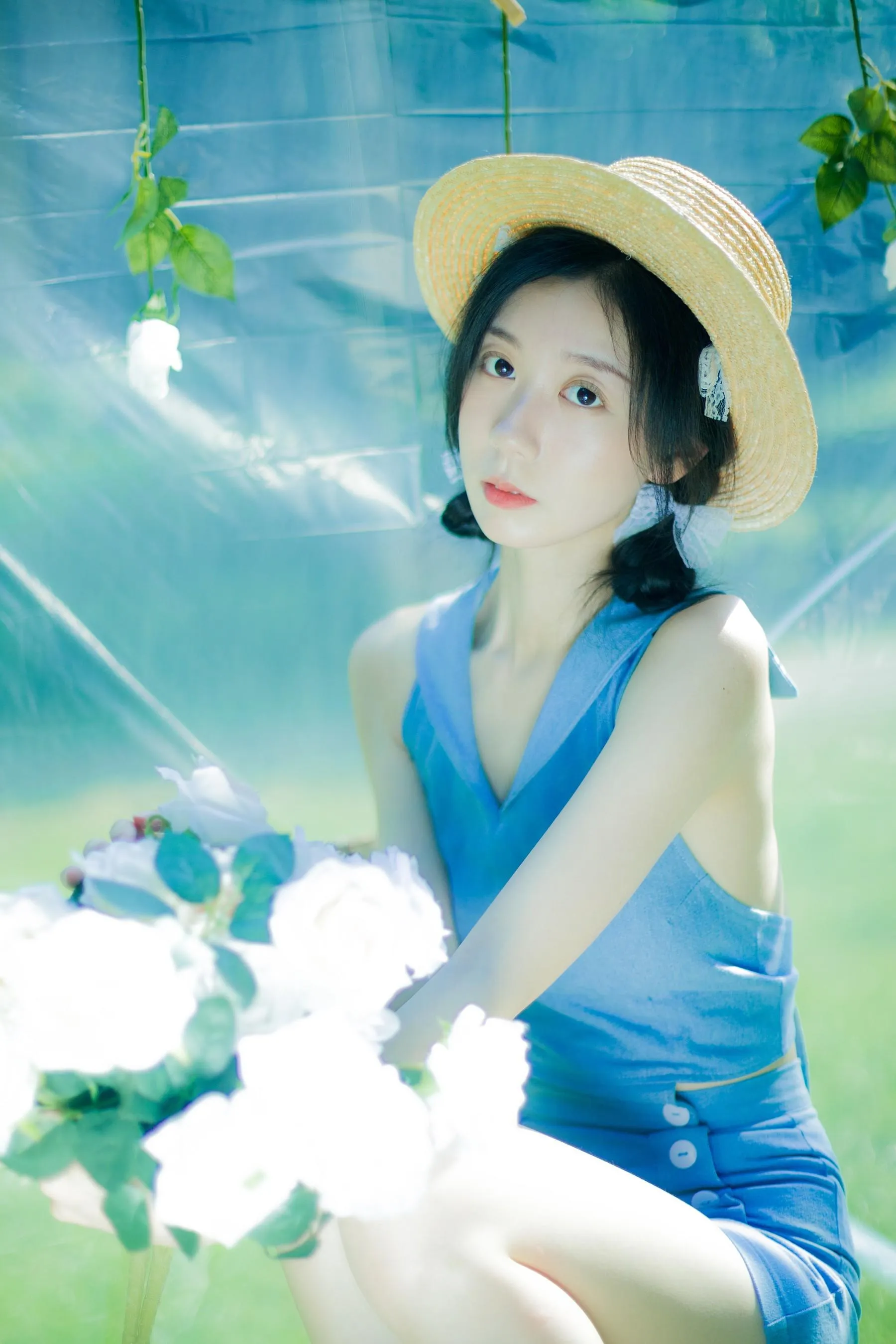 [YITUYU艺图语]2022.07.31 夏日颂歌 饲猫少女- [32P]插图6